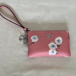 Coach Zip Small Wristlet Wallet Pink with Flowers PERFECT CONDITION